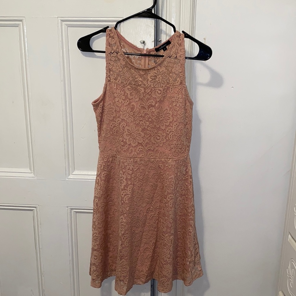 Women’s dress
